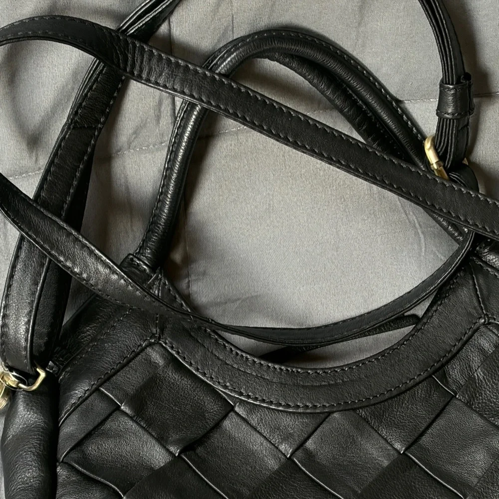 HOBO Black weaved soft pebbled Leather Shoulder Bag - Picture 16 of 16